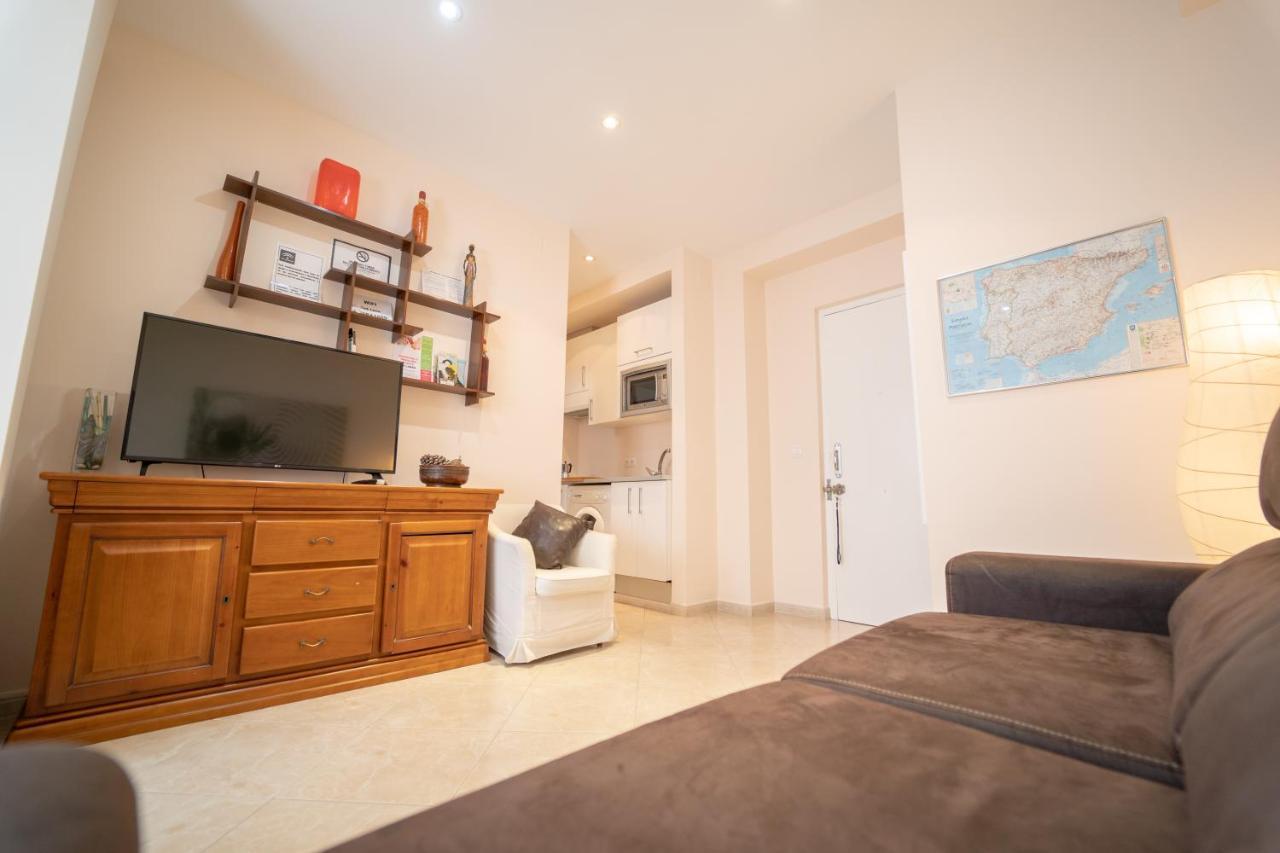 Larra Nervion Subway Tranvia Apartment Seville Luaran gambar